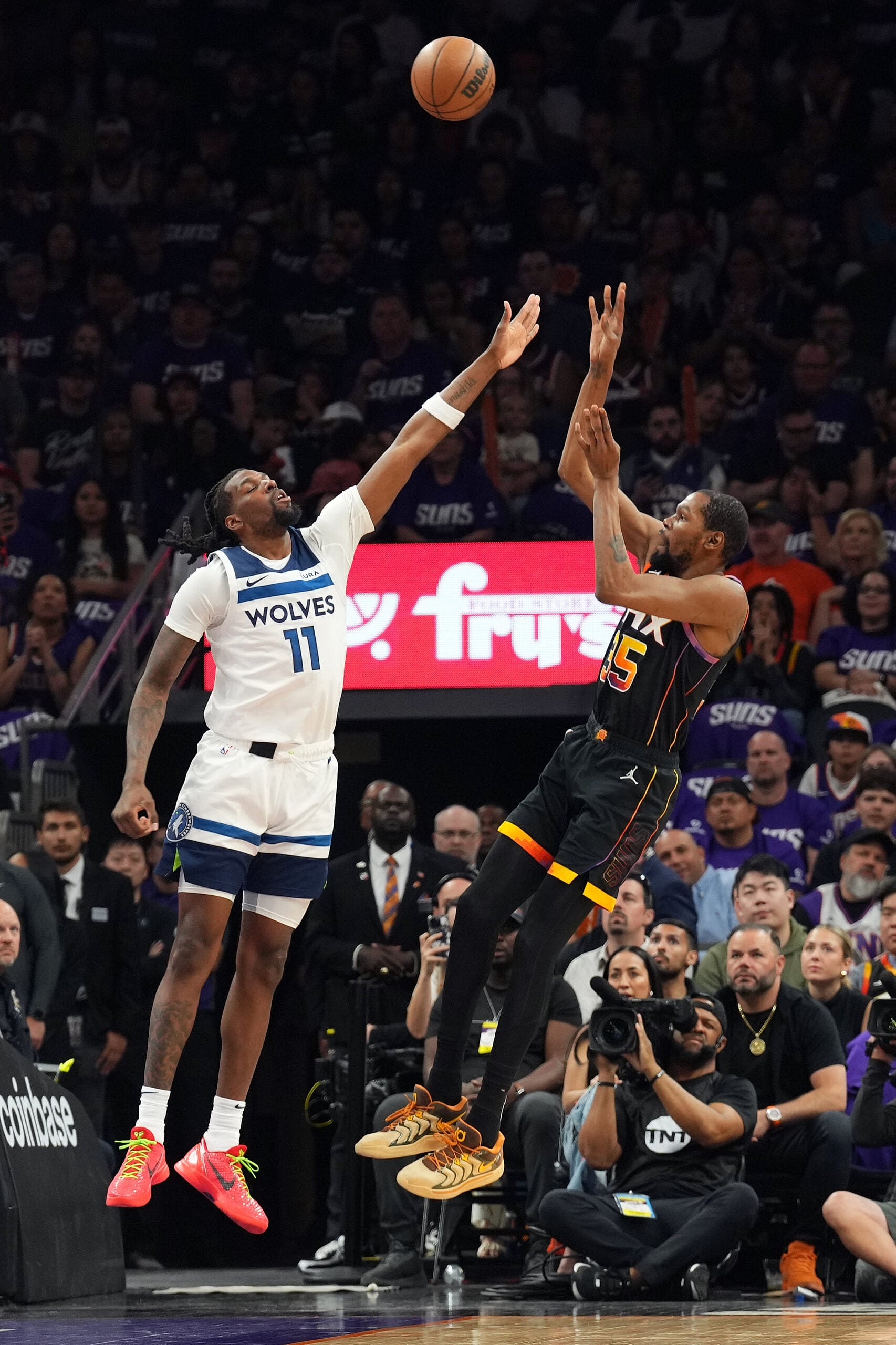 NBA: Playoffs-Minnesota Timberwolves at Phoenix Suns