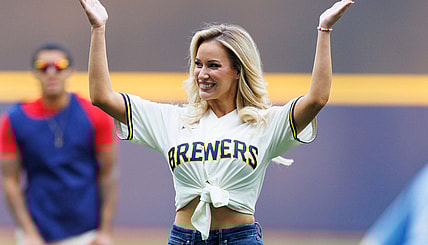 MLB: Pittsburgh Pirates at Milwaukee Brewers