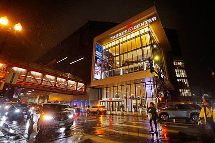 NBA: Cleveland Cavaliers at Minnesota Timberwolves