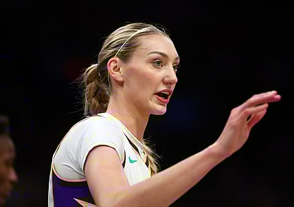 WNBA: Los Angeles Sparks at Phoenix Mercury