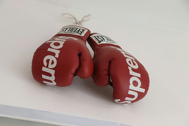 red supreme gloves