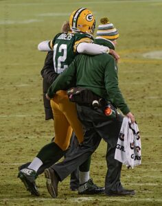 Aaron Rodgers Tweaks Calf in First Jets OTAs, Finishes His Day On