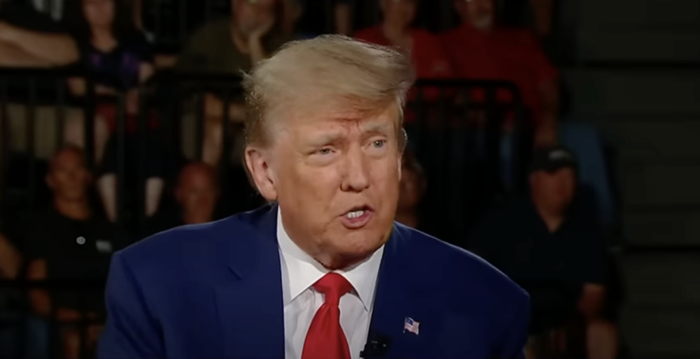UFC Commentator Joe Rogan Says He Doesn't Want To 'Help' Donald Trump
