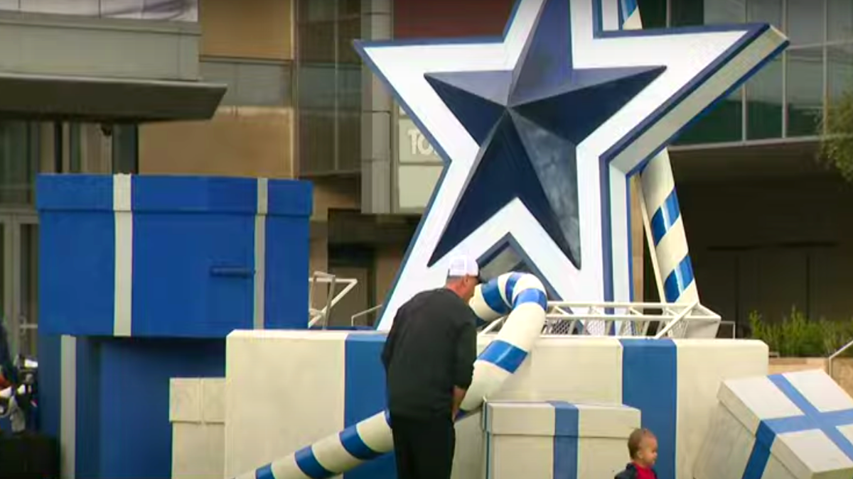 Cowboys Critic Stephen A. Smith Says That A Fan Punched Him At The