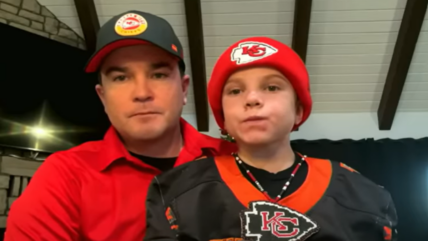 Family Of 9-Year-Old Chiefs Fan Accused Of Wearing ‘Blackface’ Sues Deadspin