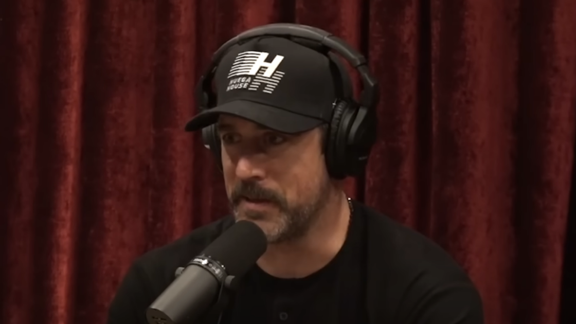 Aaron Rodgers talks to Joe Rogan about Jimmy Kimmel, Epstein documents, and disproving media coverage. Find out what he has to say!