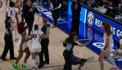 South Carolina's Camilla Cardoso Decks LSU's Flau'jae Johnson In SEC Championship Game