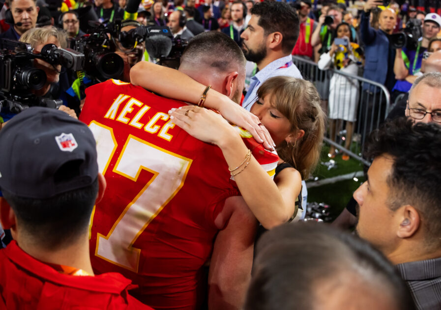 Travis Kelce, Taylor Swift