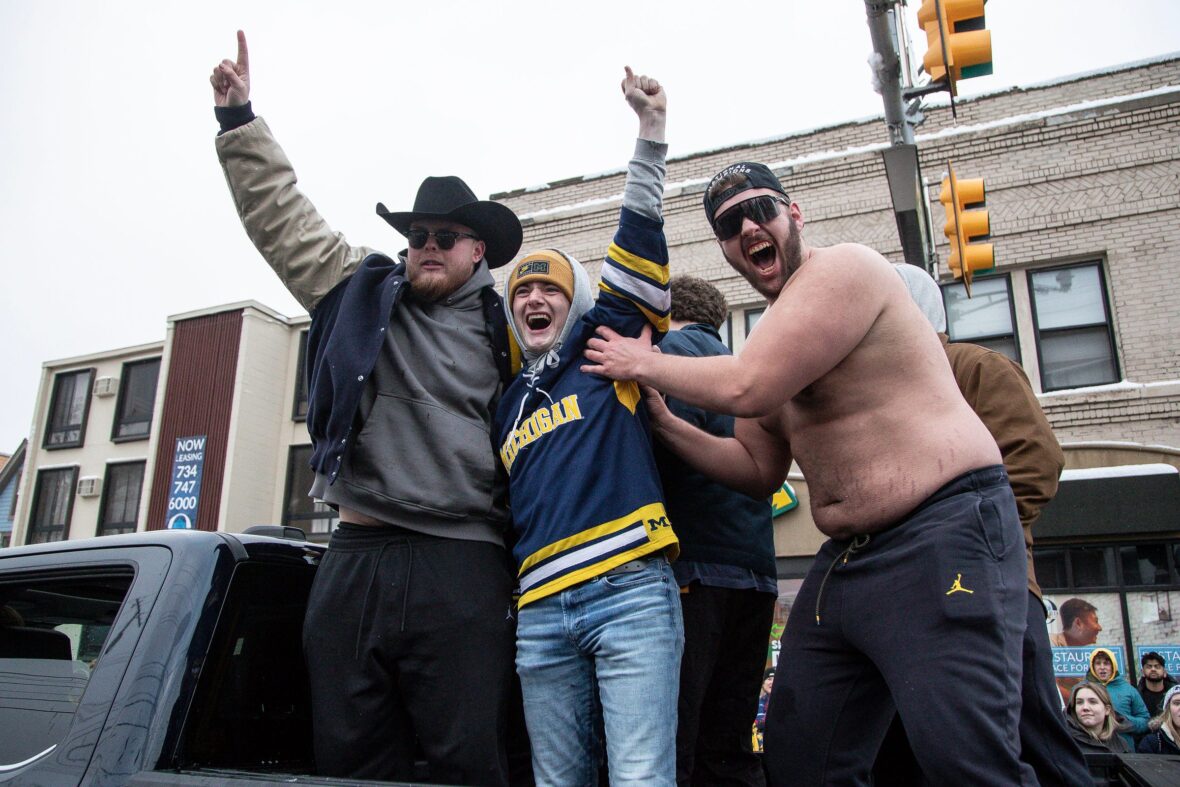 Michigan Wolverines To Sell Alcohol To 107,000 Fans At The Big House This College Football Season