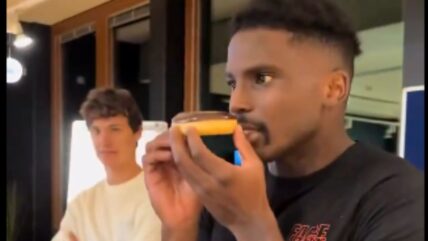 tyreek hill donut