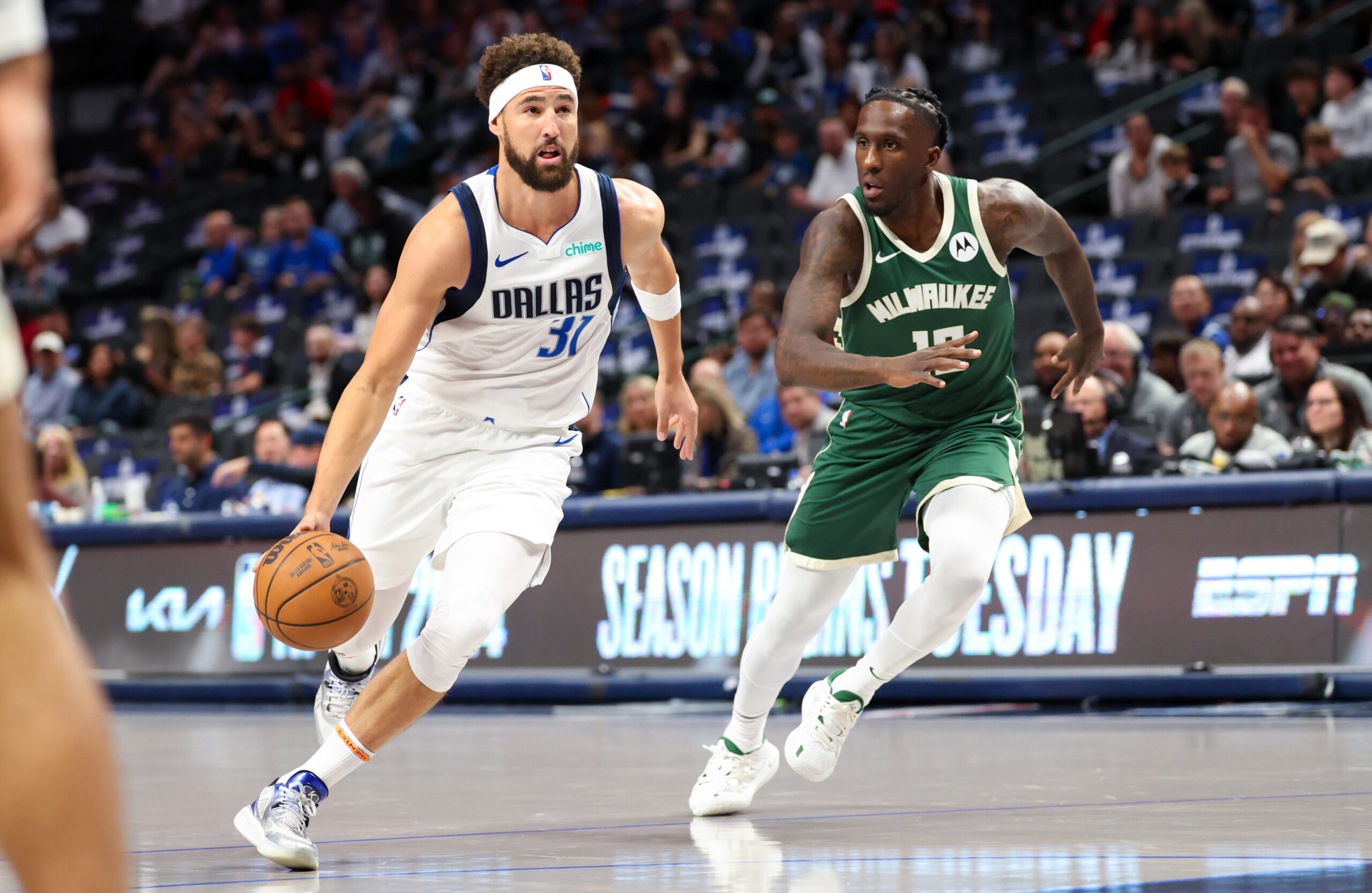 How to Watch the Dallas Mavericks Game Tonight | Bounding into Sports - Where Can I Watch The Mavs Game Tonight