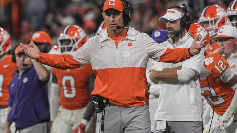 NCAA Football: Louisville at Clemson